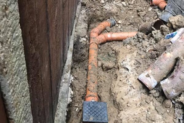 Drainage problem just like before, with the same solution #2
