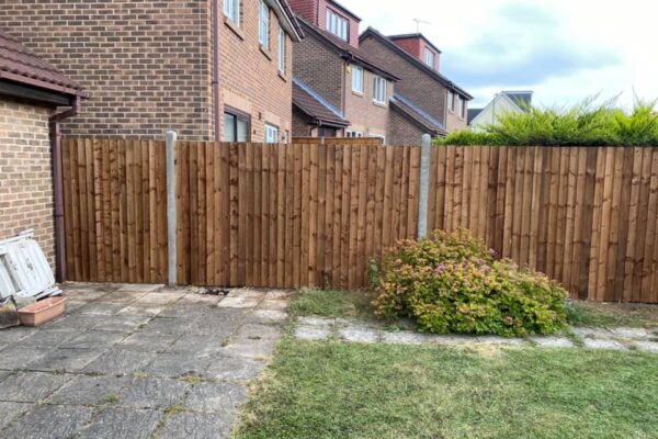 New fence erected in Harlow yesterday!Concrete posts with arias rails and feather edge boards #4